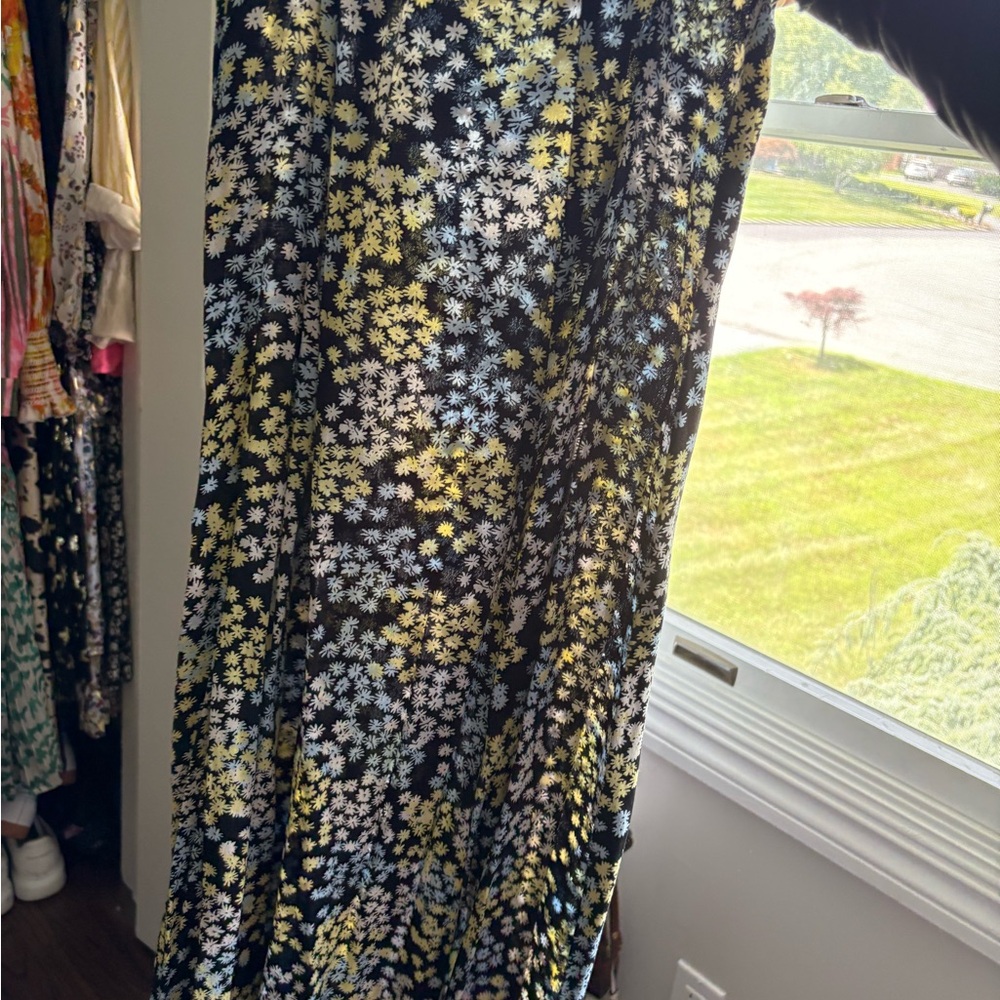 H&M White and Yellow Maxi Pleated Skirt Cocktail